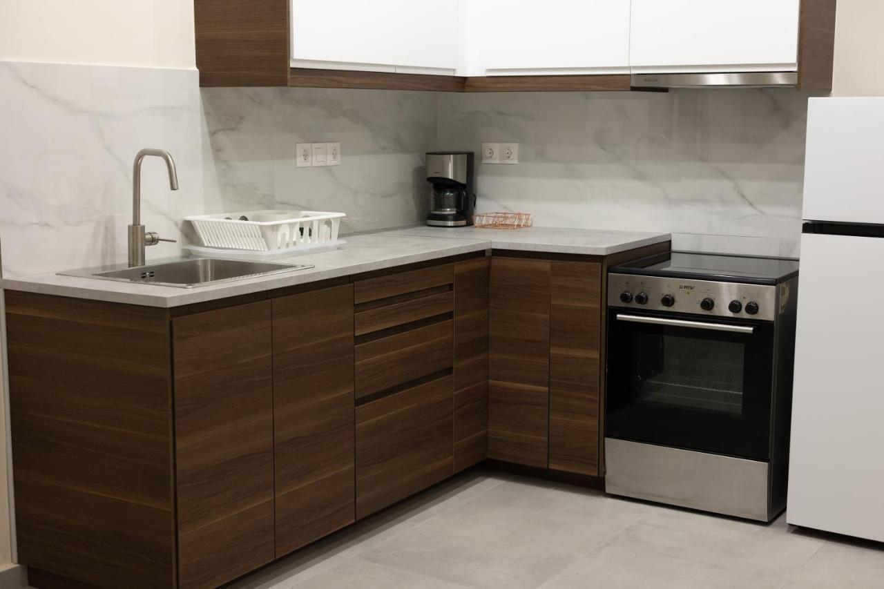 Adriana Apartment Agia Marina Exteriör bild